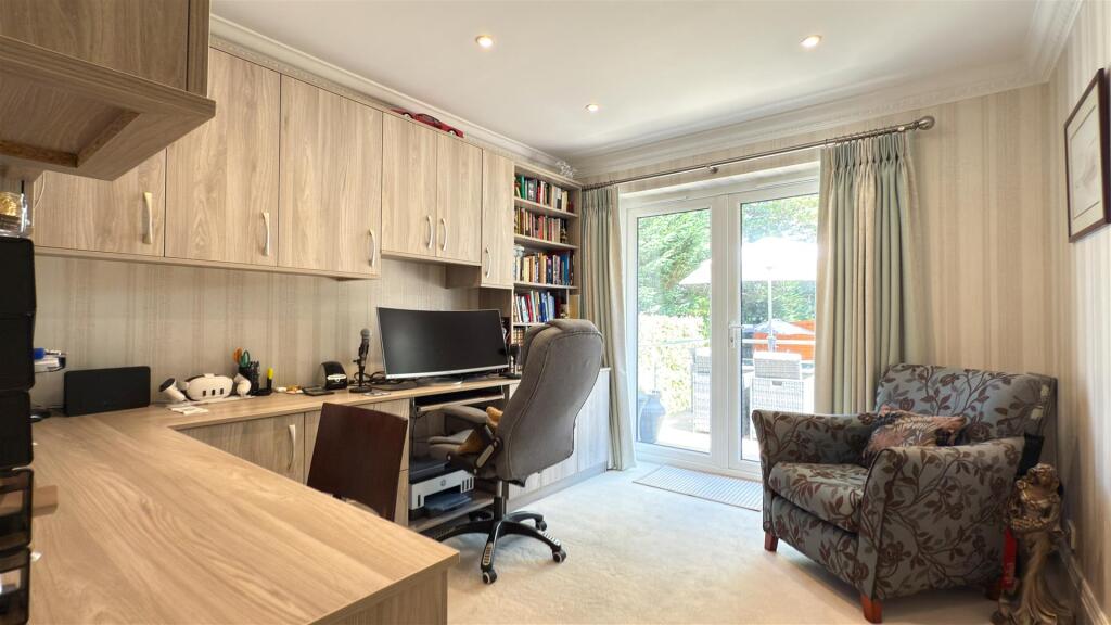 Additional image 12 of Bingham Avenue, Evening Hill