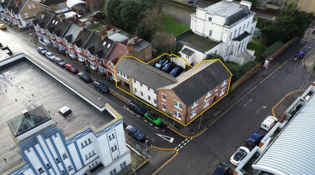 Main image of property: 23 King Street, Watford, WD18 0BJ