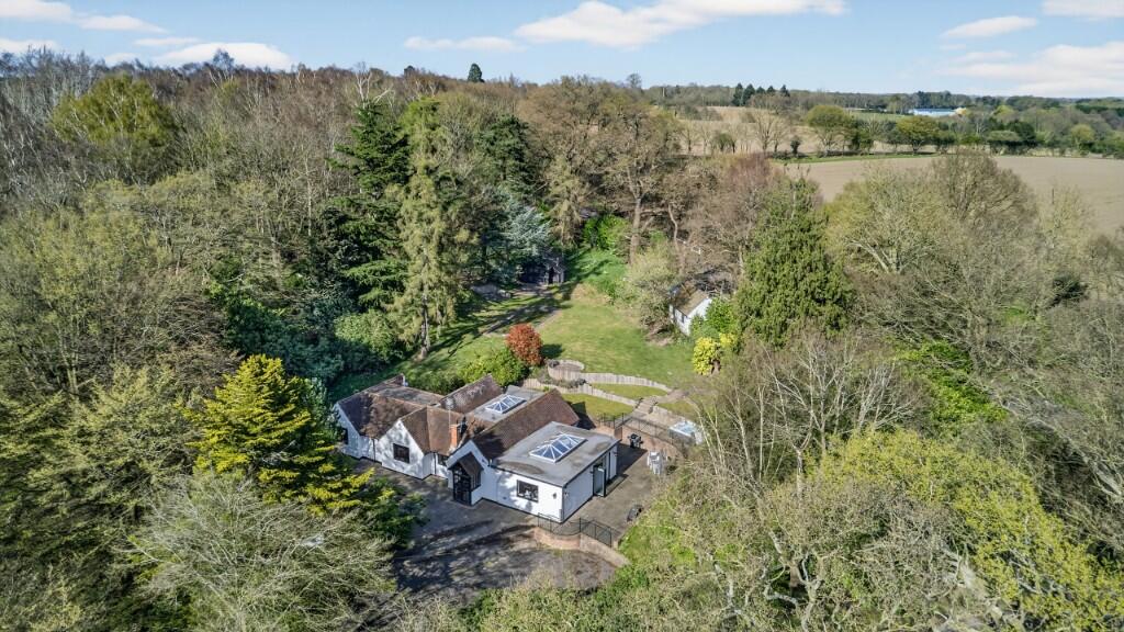 Main image of property: Weald Road, Brentwood, Essex, CM14