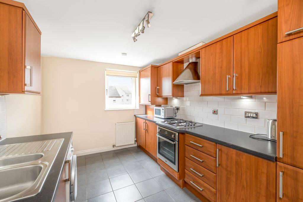 Apartment in Edinburgh, The Shore, Leith - More
