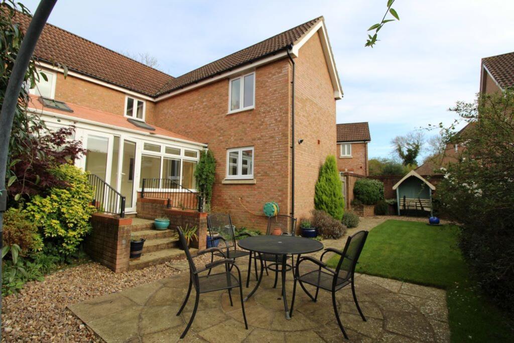 House in Redhill - View 4