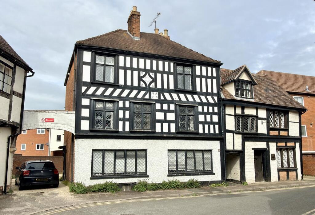 Main image of property: Tolsey Lane, Tewkesbury, GL20
