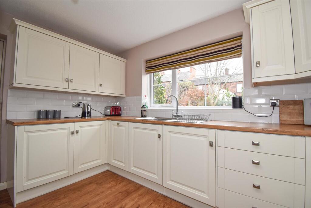 39, Macadam Gardens, Penrith photo 3