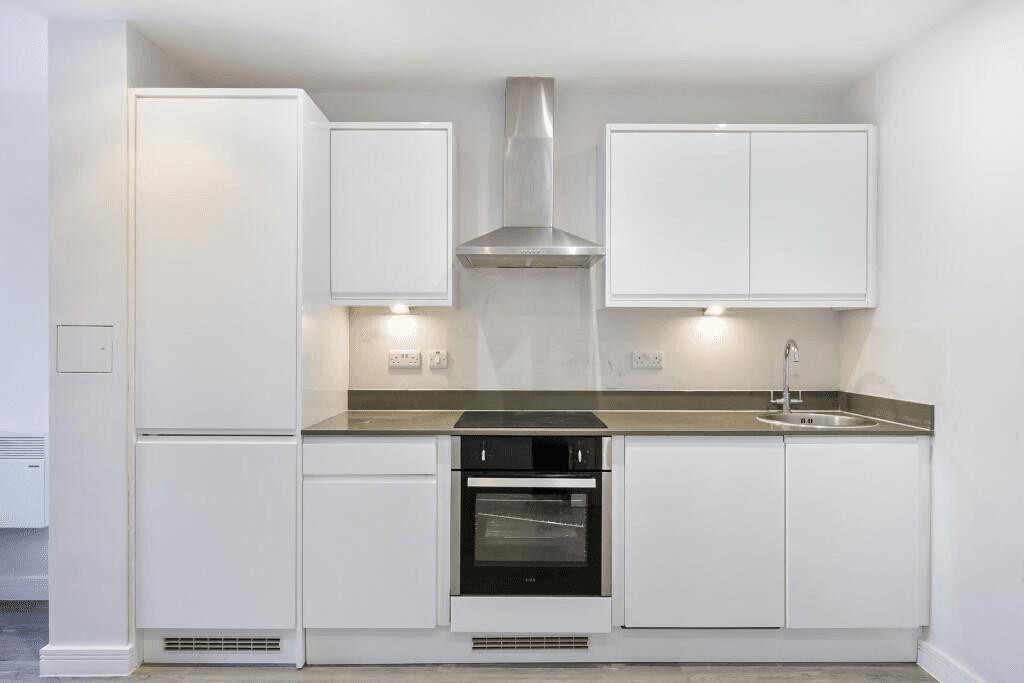 Apartment in London, Gants Hill - View 4