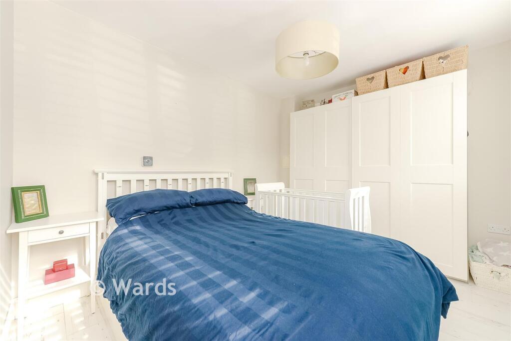 Apartment in Dartford - View 4