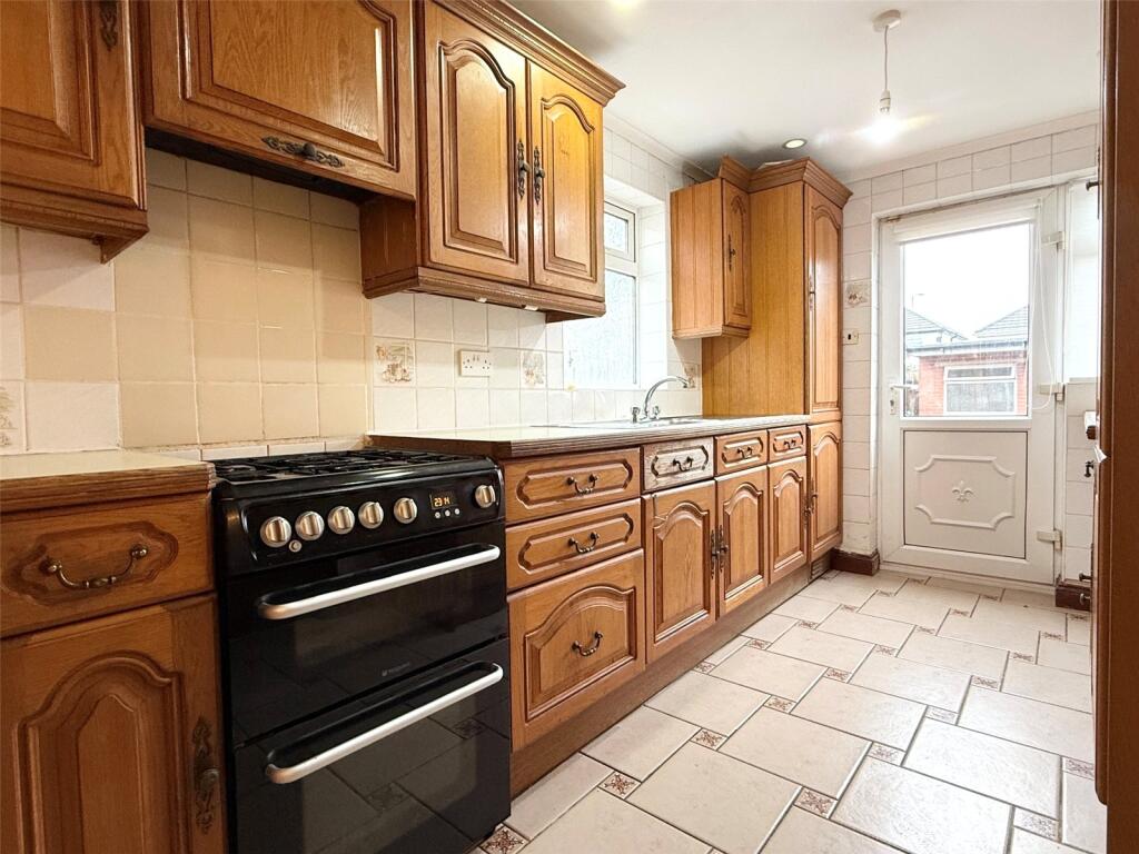 House in Wolverhampton, West Midlands - View 3