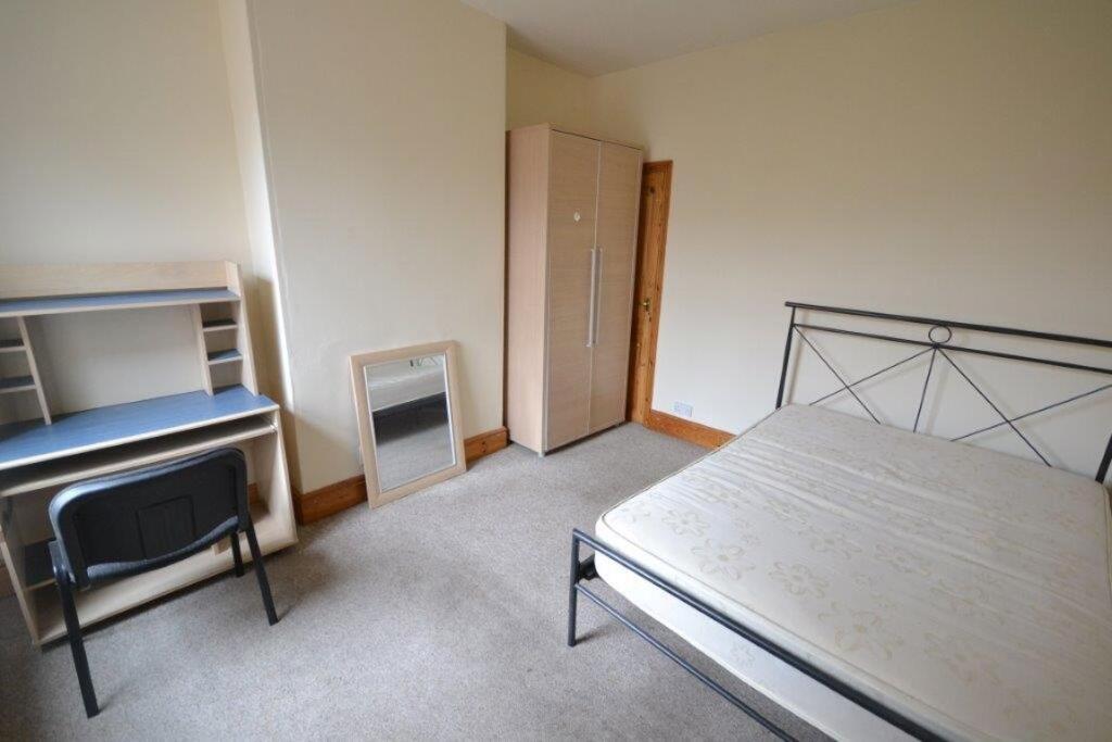 House in Leicester - View 5