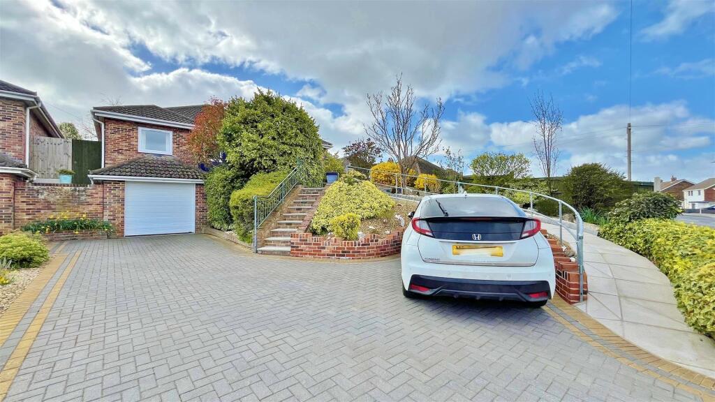 Main image of property: Walton Road, Walton-on-the-Naze, Essex