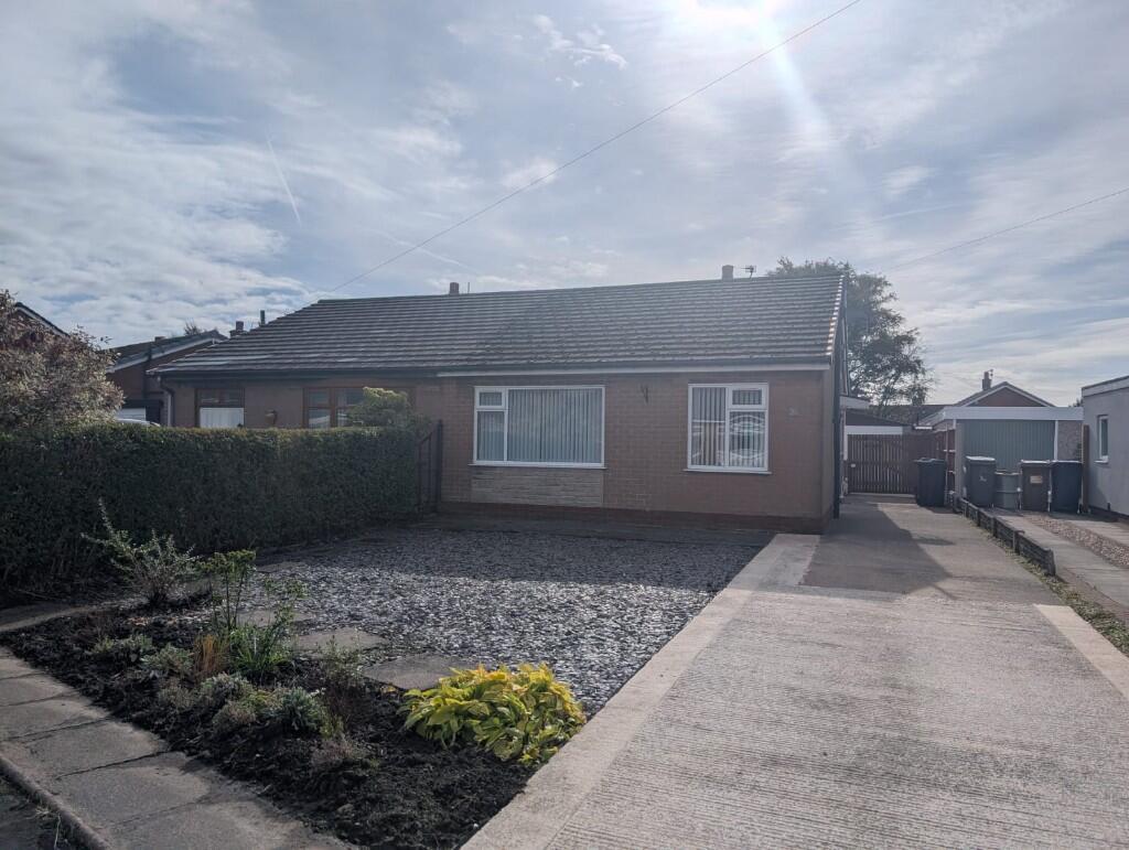 Main image of property: Cockersand Avenue, PR4