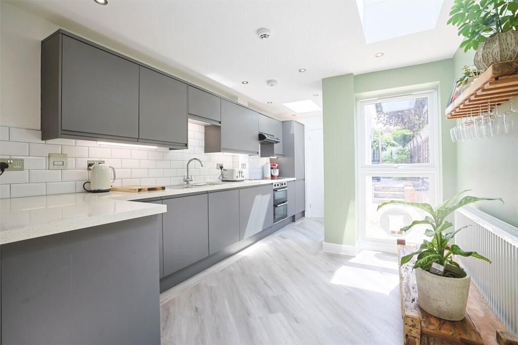 House in Gravesham, Higham - View 5