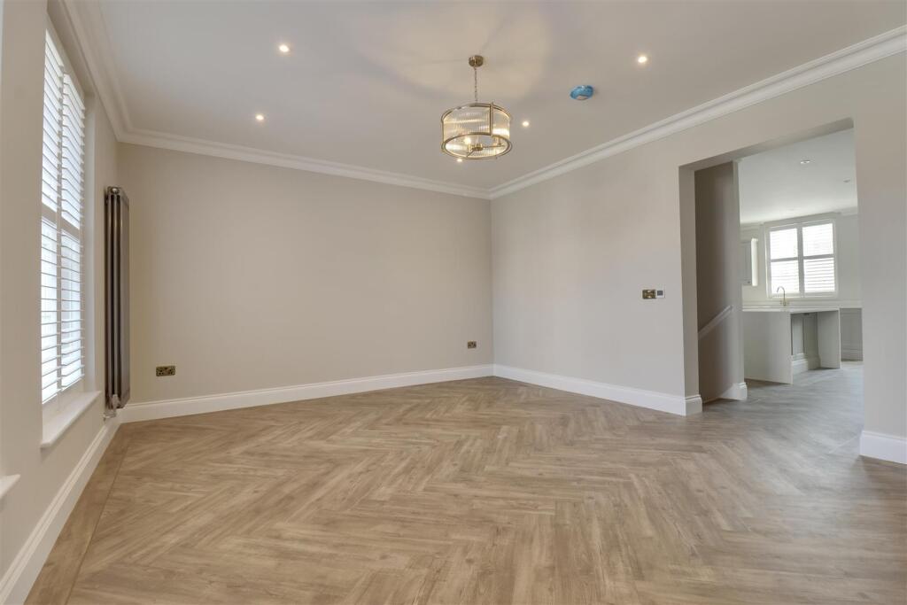 Apartment in Portsmouth - More