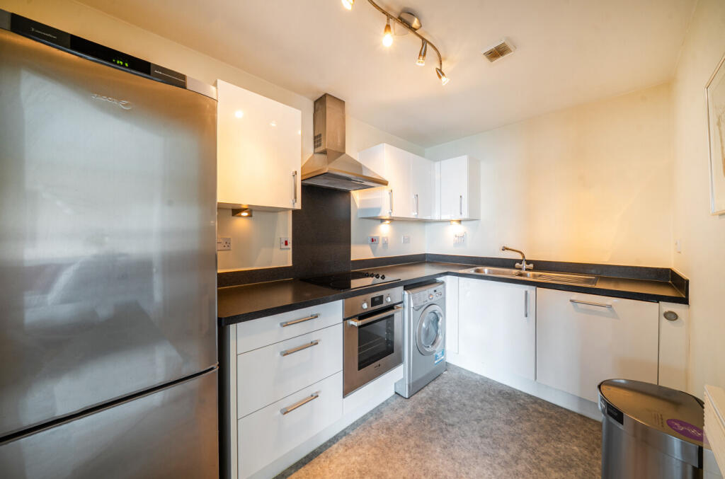 Apartment in Poole, Sterte - More