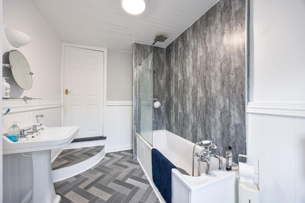 Additional image 18 of Burnley Road, Rossendale, BB4