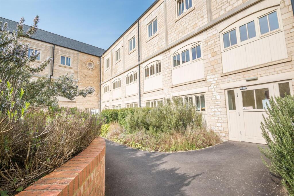 Main image of property: Redlers Waterside, Stroud