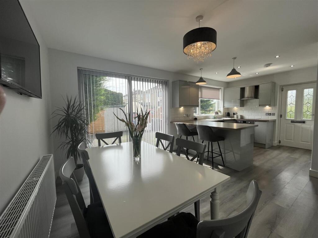 Additional image 5 of Bradford Road, Oakenshaw, Bradford