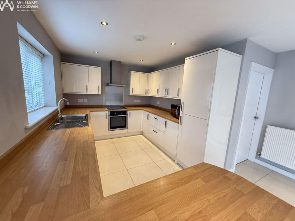 Tai Newydd, Pentre Berw, Anglesey, LL60 photo 4