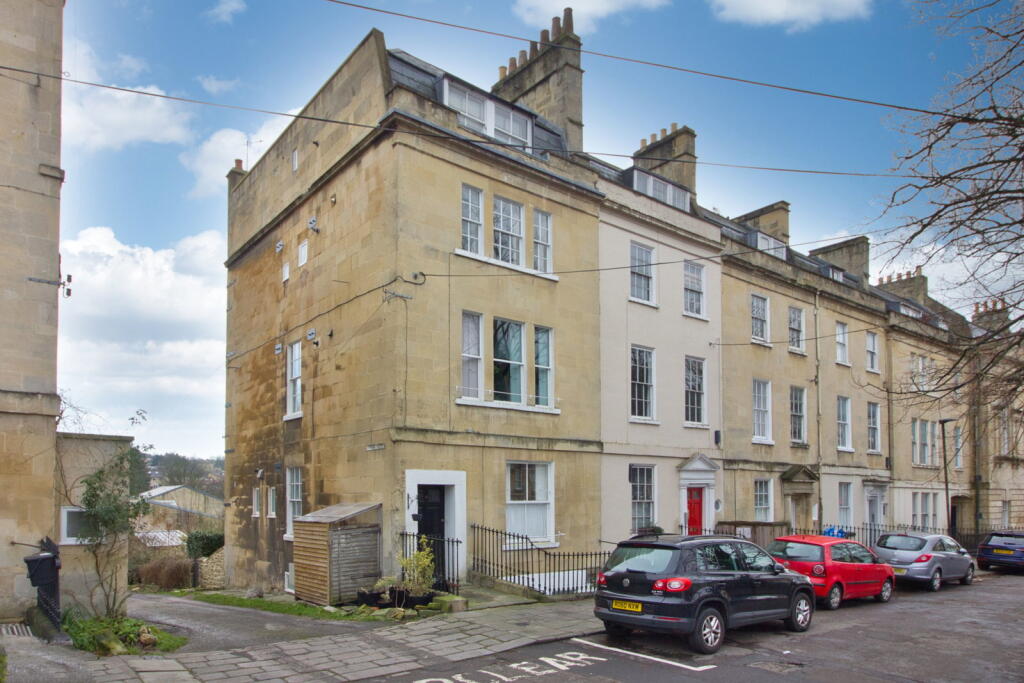 Main image of property: Kensington Place, Bath, BA1 6AW