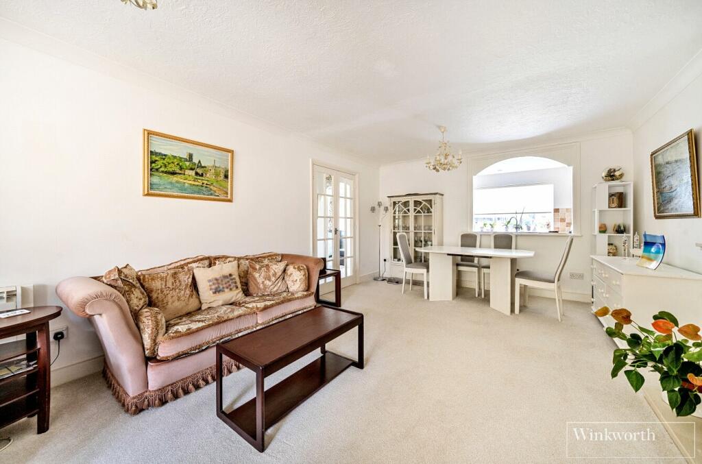 Bagshot Road, Ascot, Berkshire, SL5 photo 4
