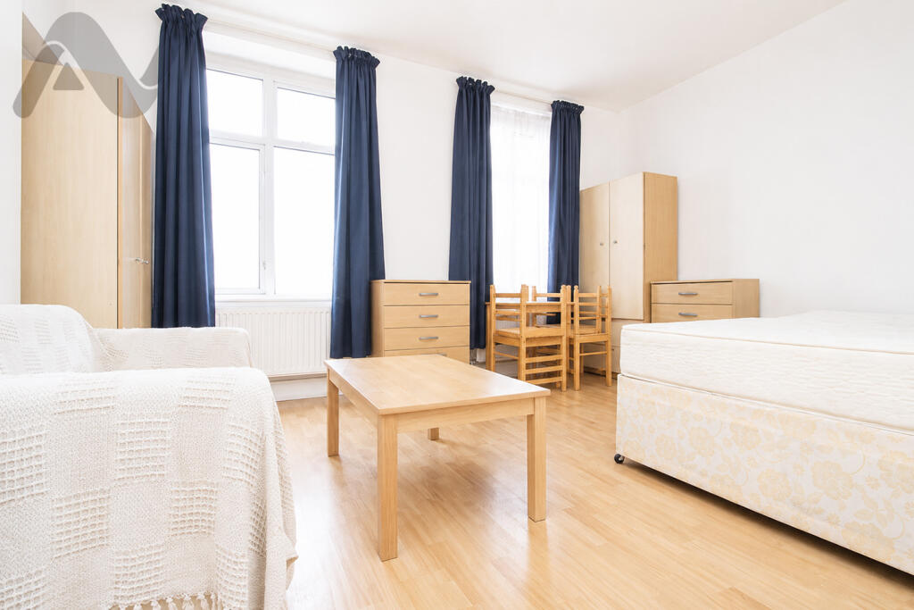 Main image of property: Second Floor Flat, Holloway Road, Islington, London