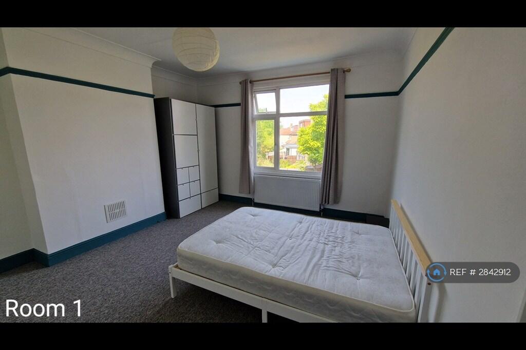 Main image of property: Croydon Road Beckenham, Beckenham, BR3