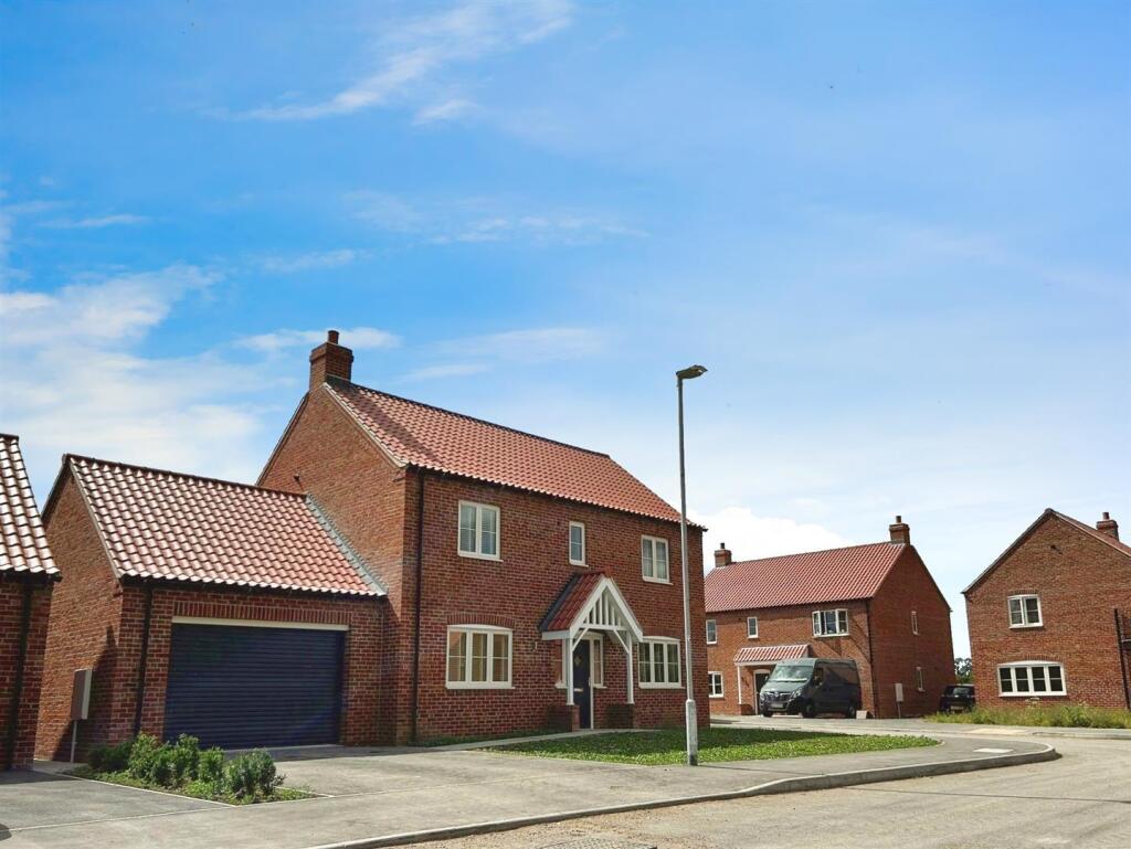 4-bed detached on 3, Church Street, Doncaster, Beckingham, £499,995