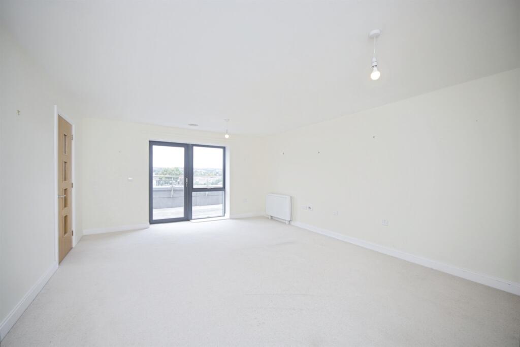 Apartment in Taunton - View 5