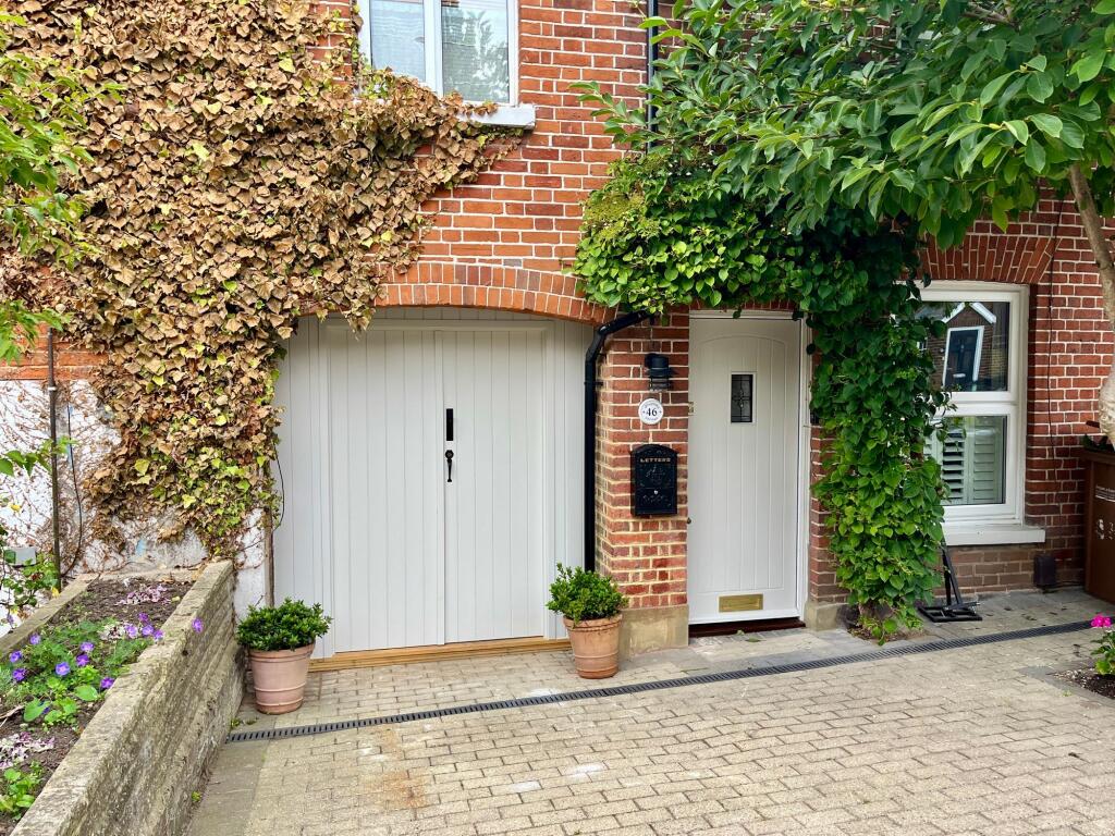 House in Redhill - View 3
