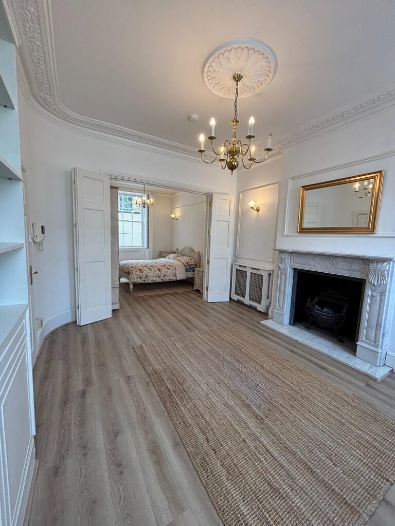 Main image of property: Kendal Street, London, W2