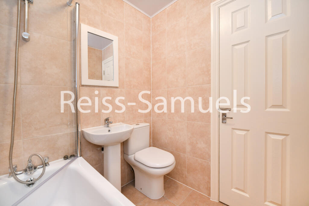 6 bedroom terraced house for rent