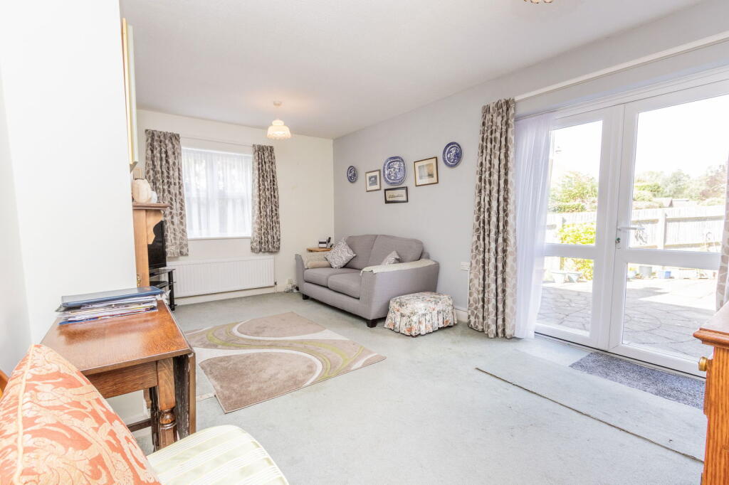 Within A Popular Over 60's Retirement Development In Cranbrook photo 3
