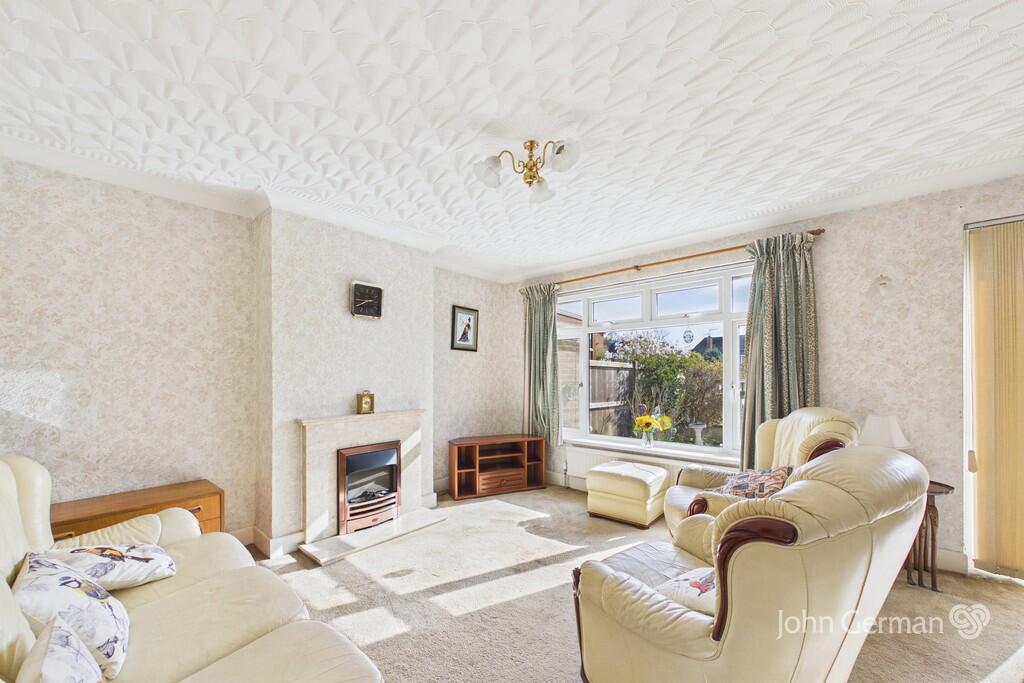 St. Austell Close, Stafford photo 3