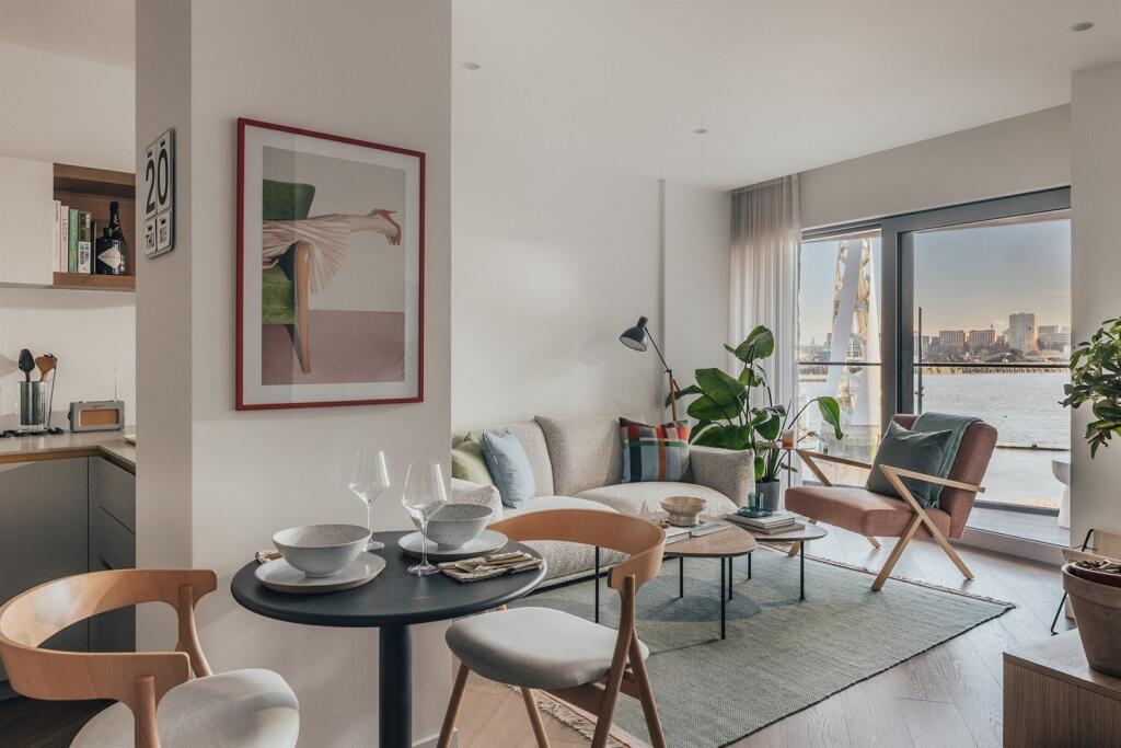 Main image of property: Peninsula Riverfront, Cutter Lane, Greenwich, SE10