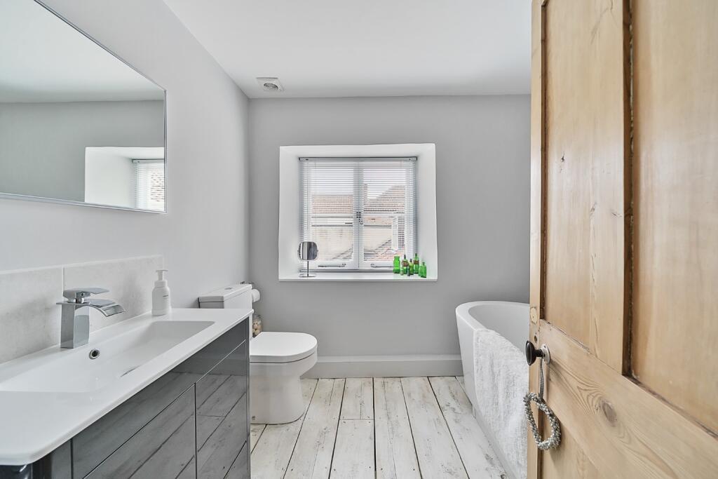 Additional image 13 of Central Wells