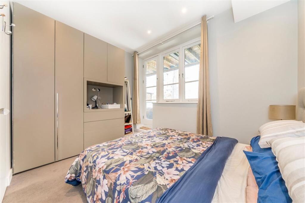 Apartment in London - View 5