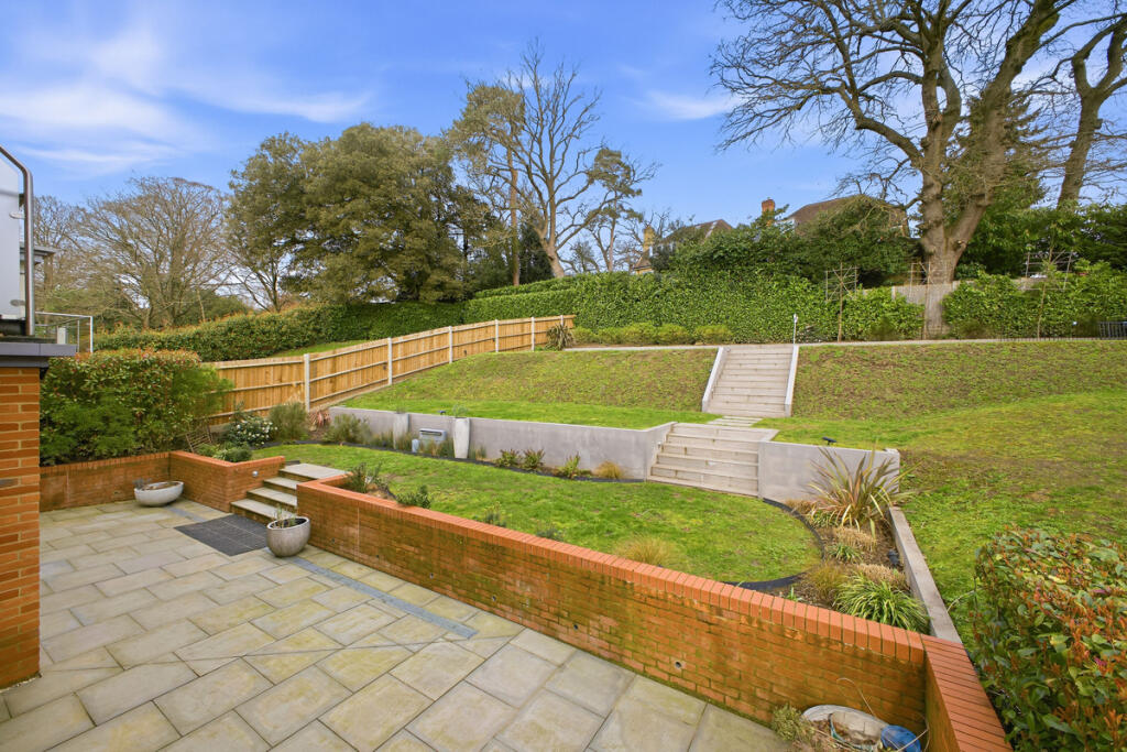 House in Slough, Sunninghill and Ascot - More