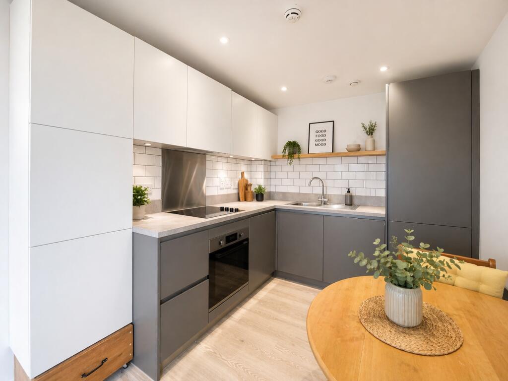 Main image of property: Embankment House - RL0063