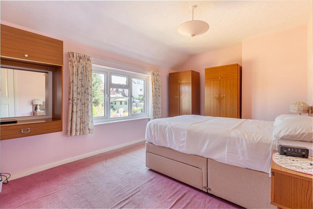 House in Worcester, Worcestershire - View 4