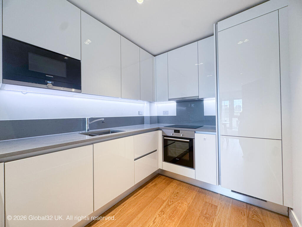 Apartment in London - View 4