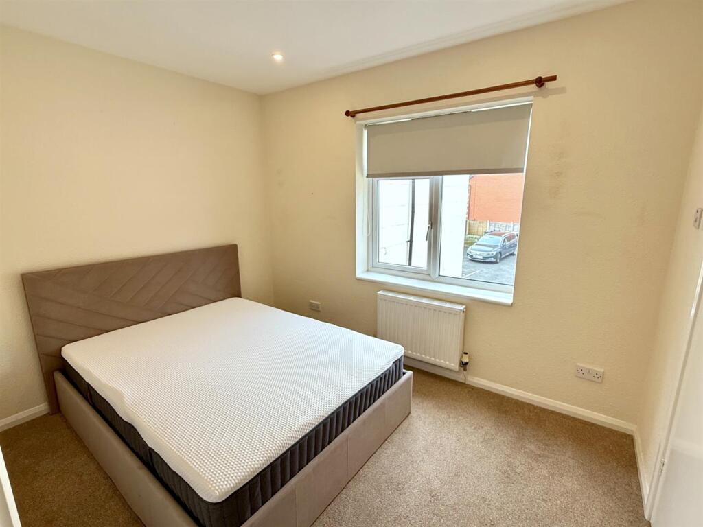Apartment in Birmingham - More