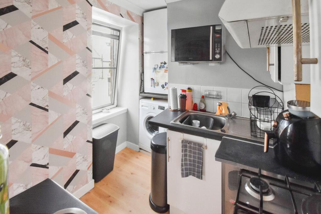 Apartment in Edinburgh - View 4
