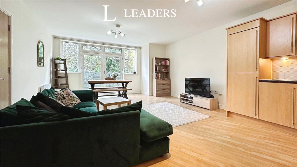 Middlepark Drive, Bournville, Birmingham photo 3