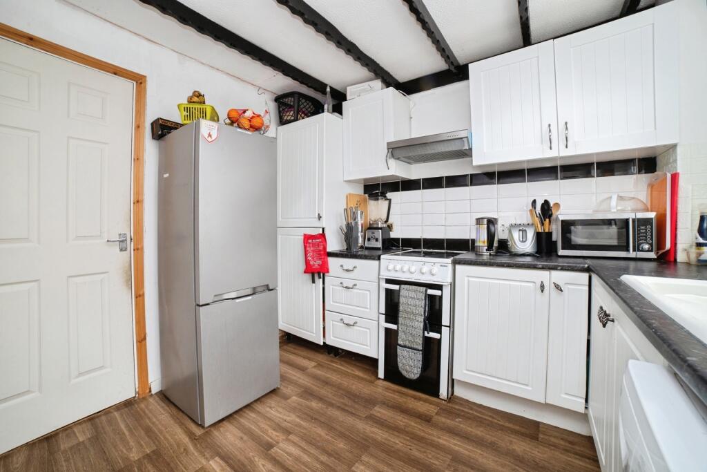 House in Ashfield, Sutton in Ashfield, Nottinghamshire - More