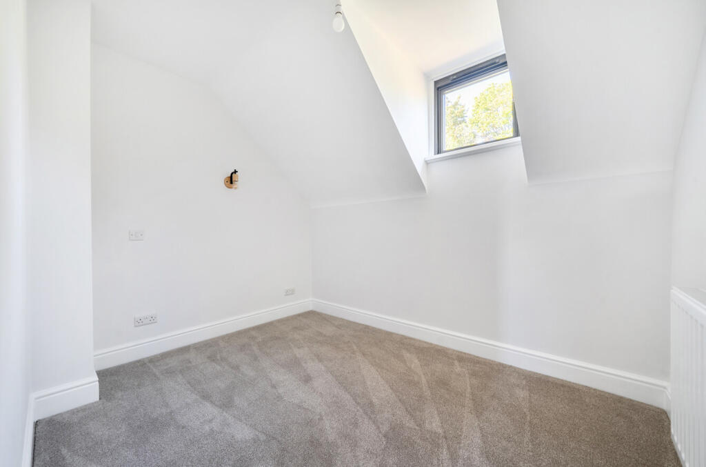 House in Worthing, West Sussex - More