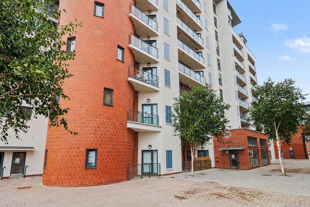 Main image of property: The Junction, Grays Place, Slough, Berkshire, SL2 5GE