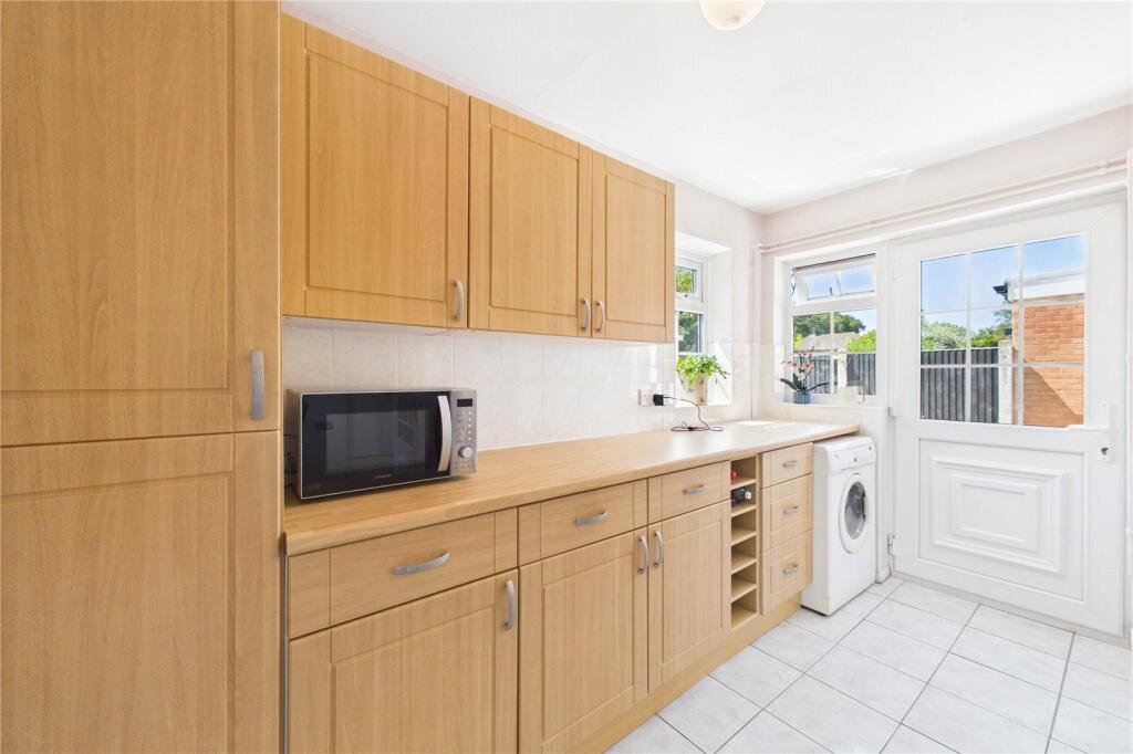 Wood Lane, Beech Hill, Reading, Berkshire, RG7 - More
