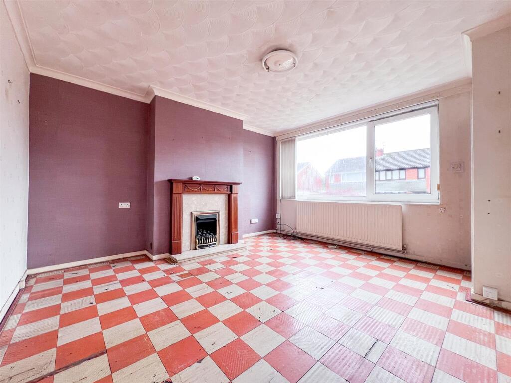 House in Stoke-on-Trent - View 5