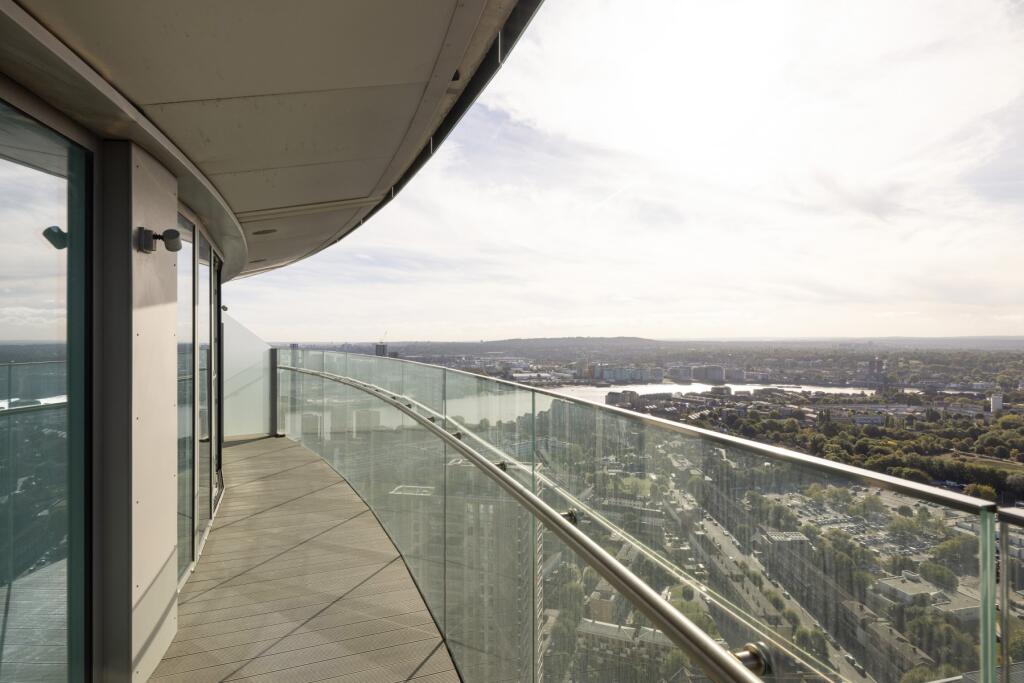 Apartment in London, St John's Estate, Isle of Dogs - View 5