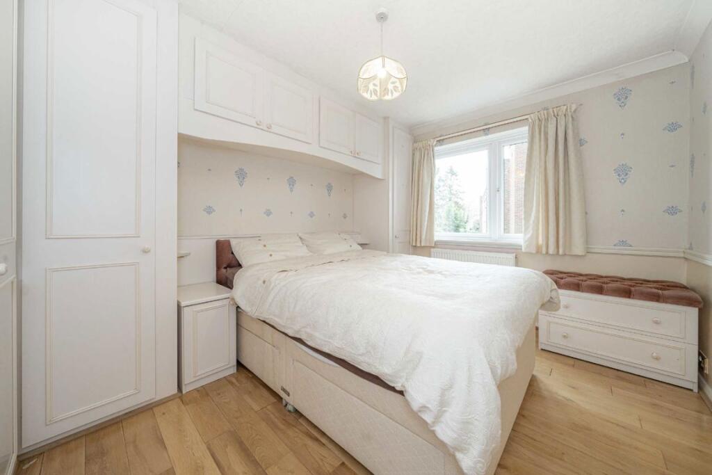 Halliford Road, Sunbury-On-Thames – pohled 6