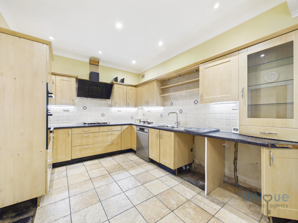 House in Preston - View 5