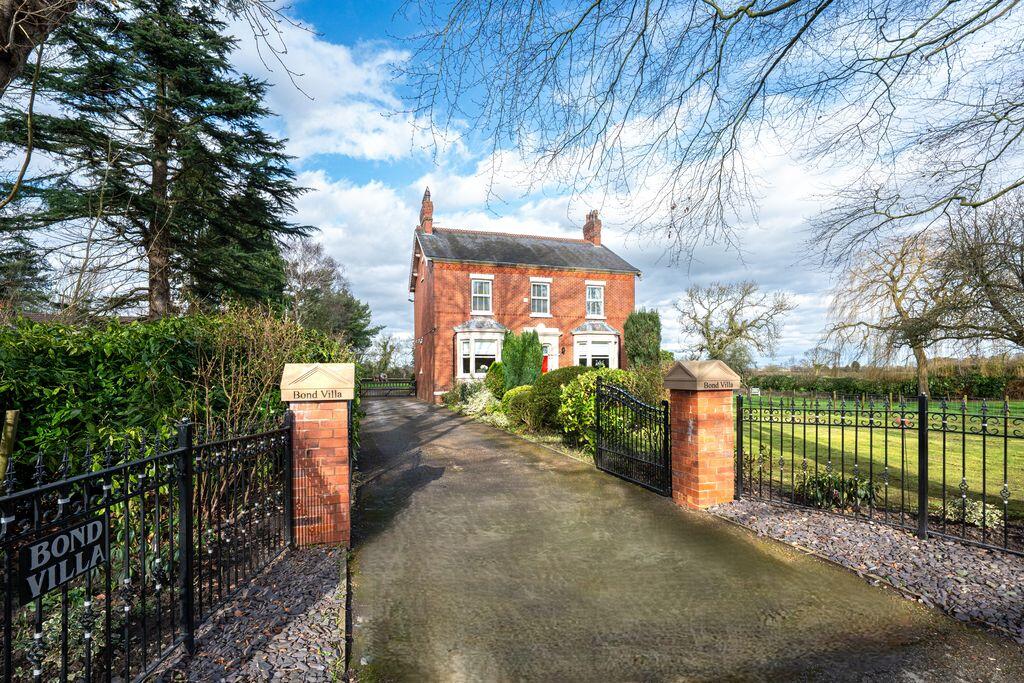 Main image of property: Bond Villa, North Road, Bretherton PR26 9AY 